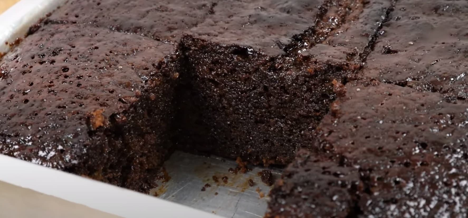 Bolo de Chocolate Molhadinho