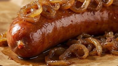 Receita de linguiça com cebola caramelizada
