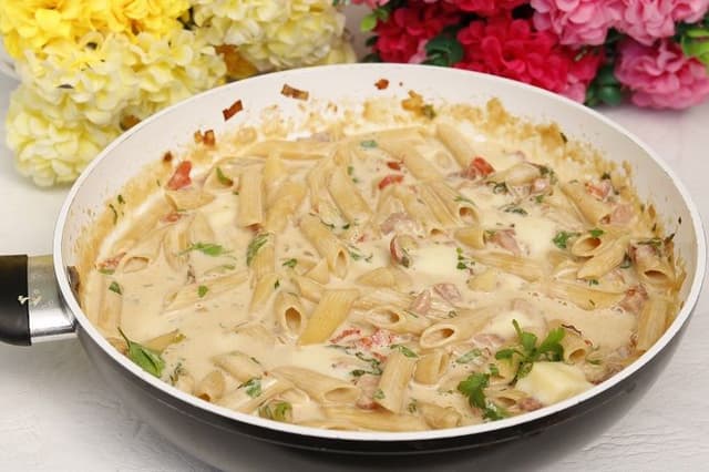 Macarrão rápido e cremoso