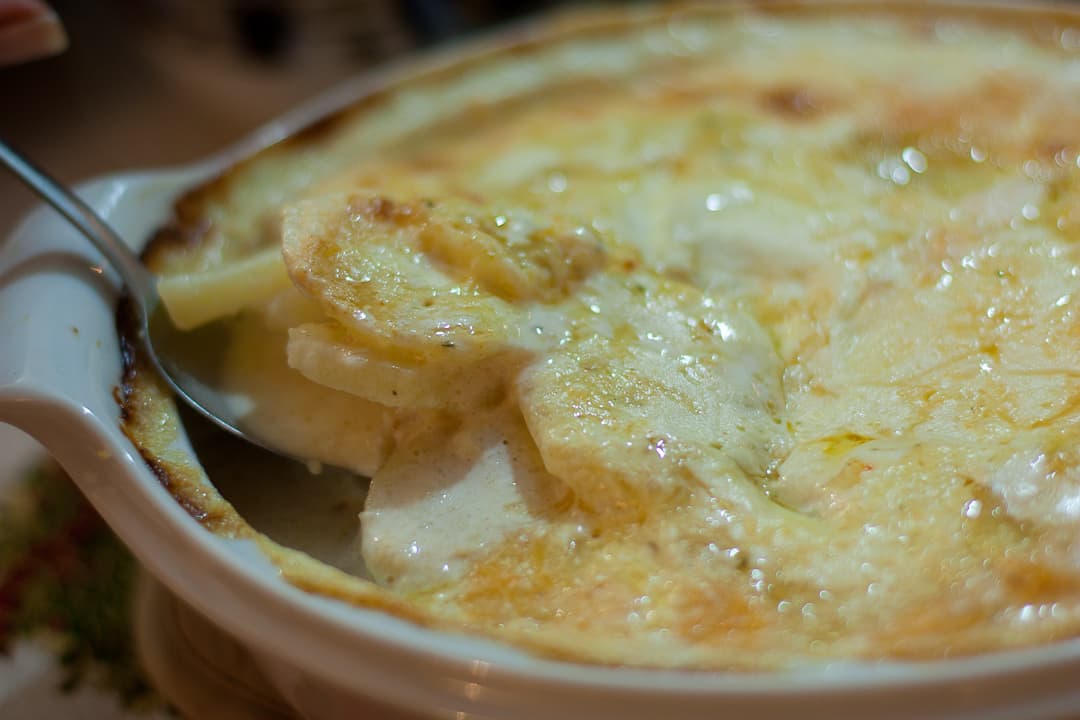 Batata ao creme de leite gratinada