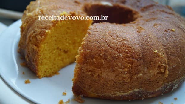 Bolo de fubá bem cremoso