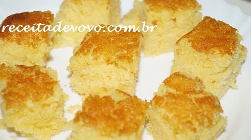 Bolo de fubá fofinho