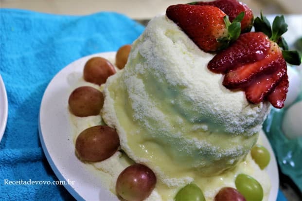 Bolo de Leite ninho Gelado