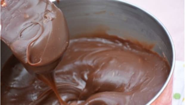 Brigadeiro cremoso para rechear Bolo