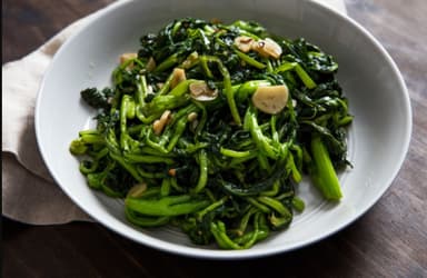 Brócolis ao alho e óleo