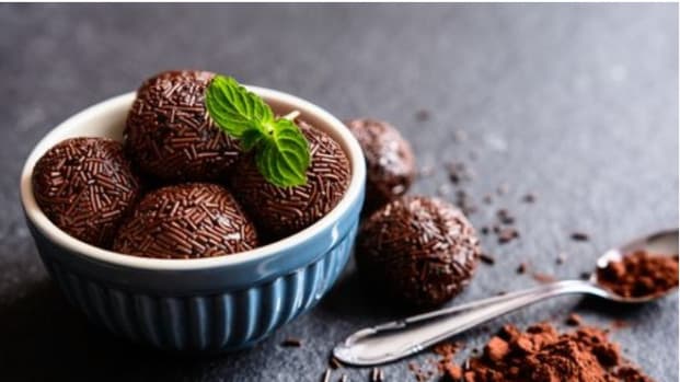 Como fazer Brigadeiro de festa