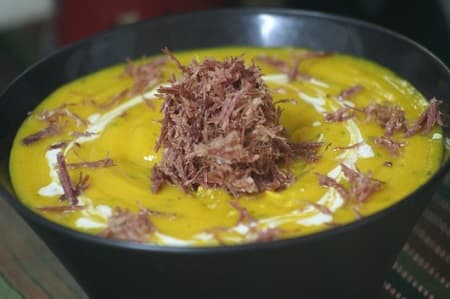 Creme de abóbora com carne seca