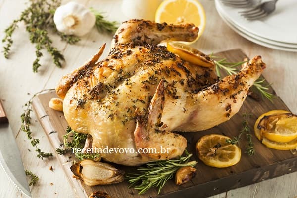 Frango assado com limão siciliano