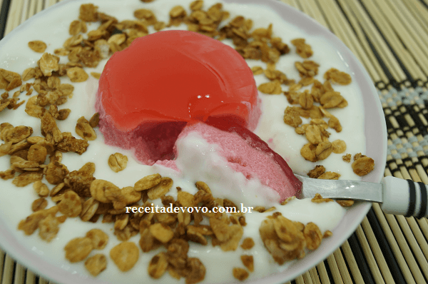 Gelatina diet com leite de coco
