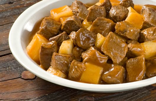 Picadinho de carne com batata