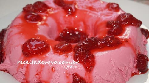 Pudim de morango