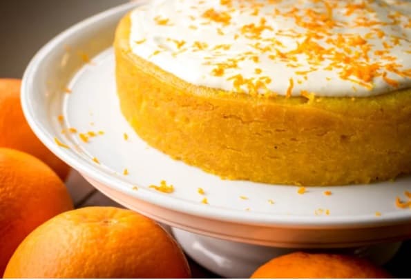 Receita de bolo de laranja de liquidificador fofinho