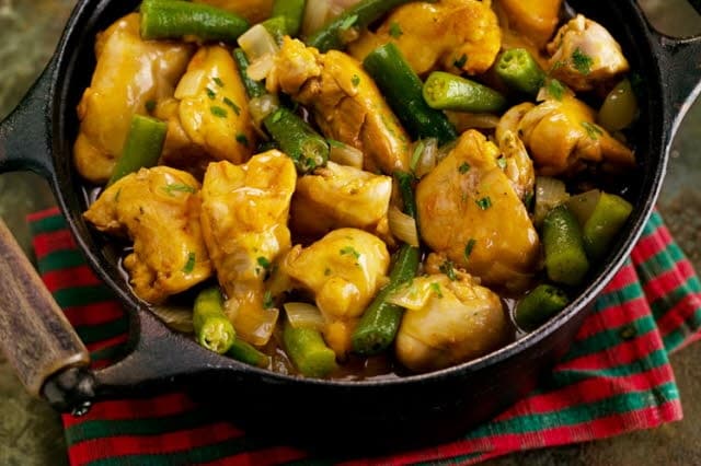 Receita de Galinha caipira com quiabo