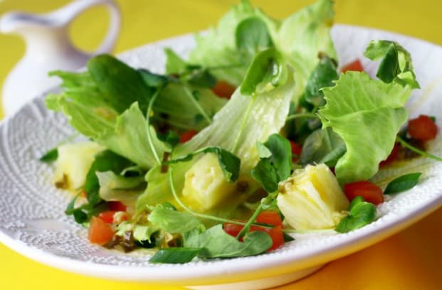 Salada de folhas com vinagrete