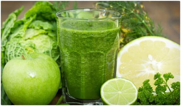 Suco verde com melão