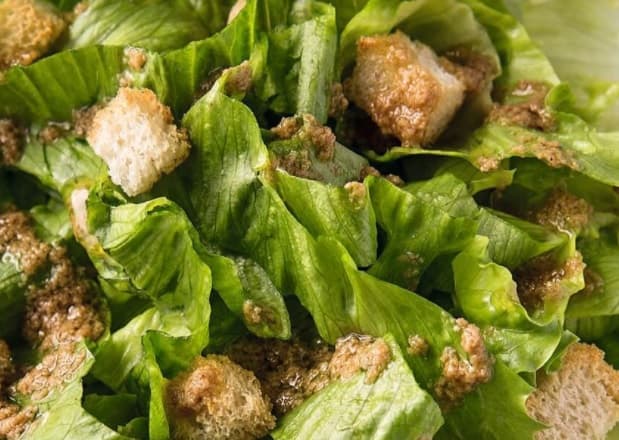 Salada clássica Caesar