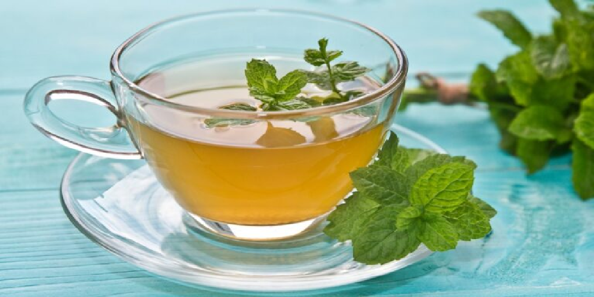 Chá de erva cidreira para eliminar gases intestinais
