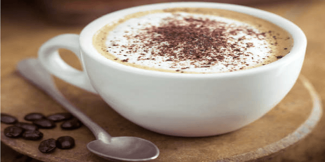 Café batido na batedeira