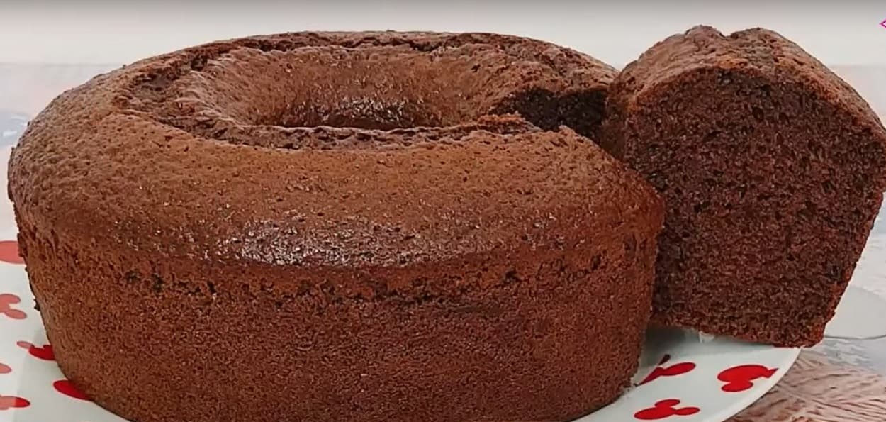 Bolo de chocolate Simples e Fofinho