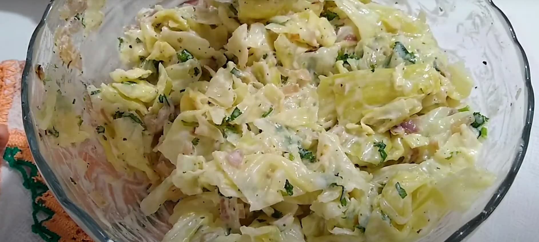 salada de repolho com iogurte