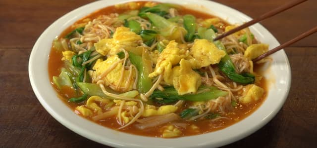 Sopa de Ovos Mexidos com Legumes